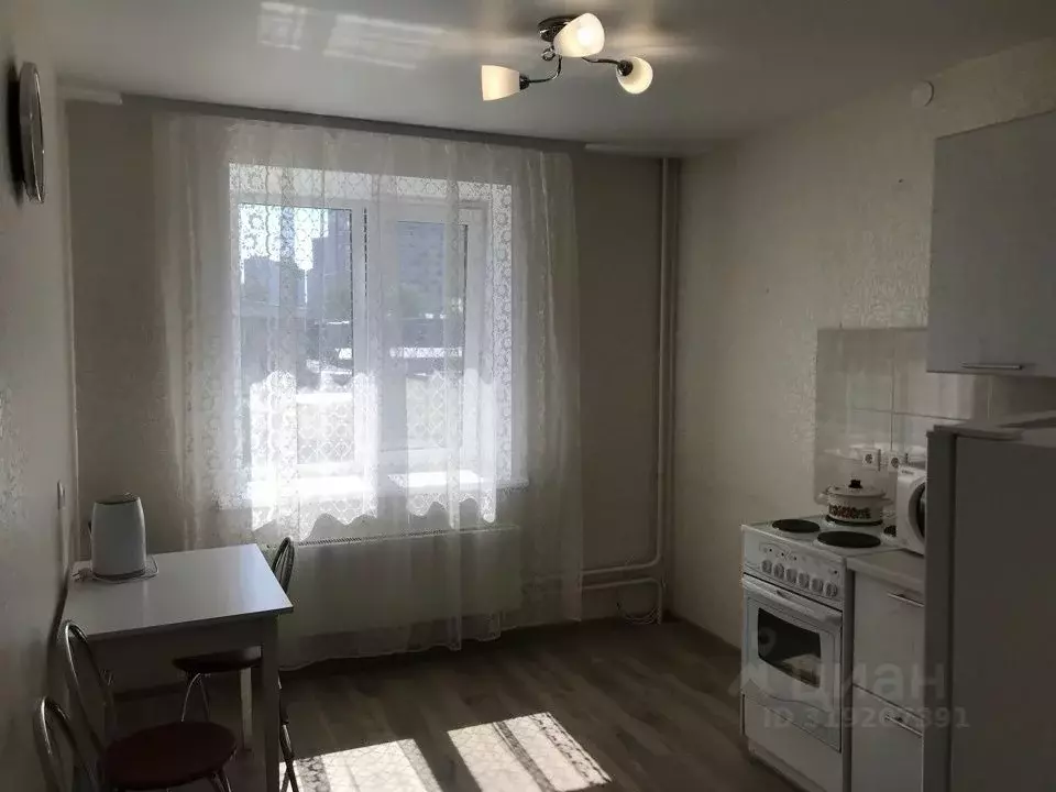 1-к кв. Свердловская область, Екатеринбург ул. Фурманова, 125 (38.0 м) - Фото 0