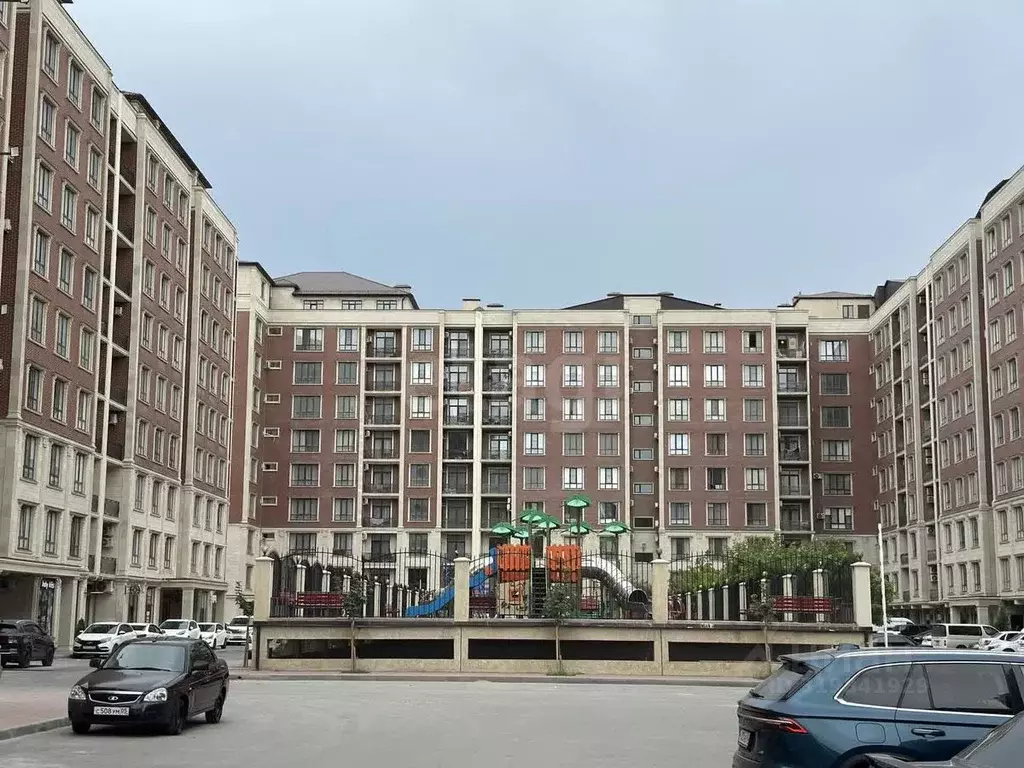 2-к кв. Дагестан, Махачкала ул. Газпромная, 15к4 (72.0 м) - Фото 1