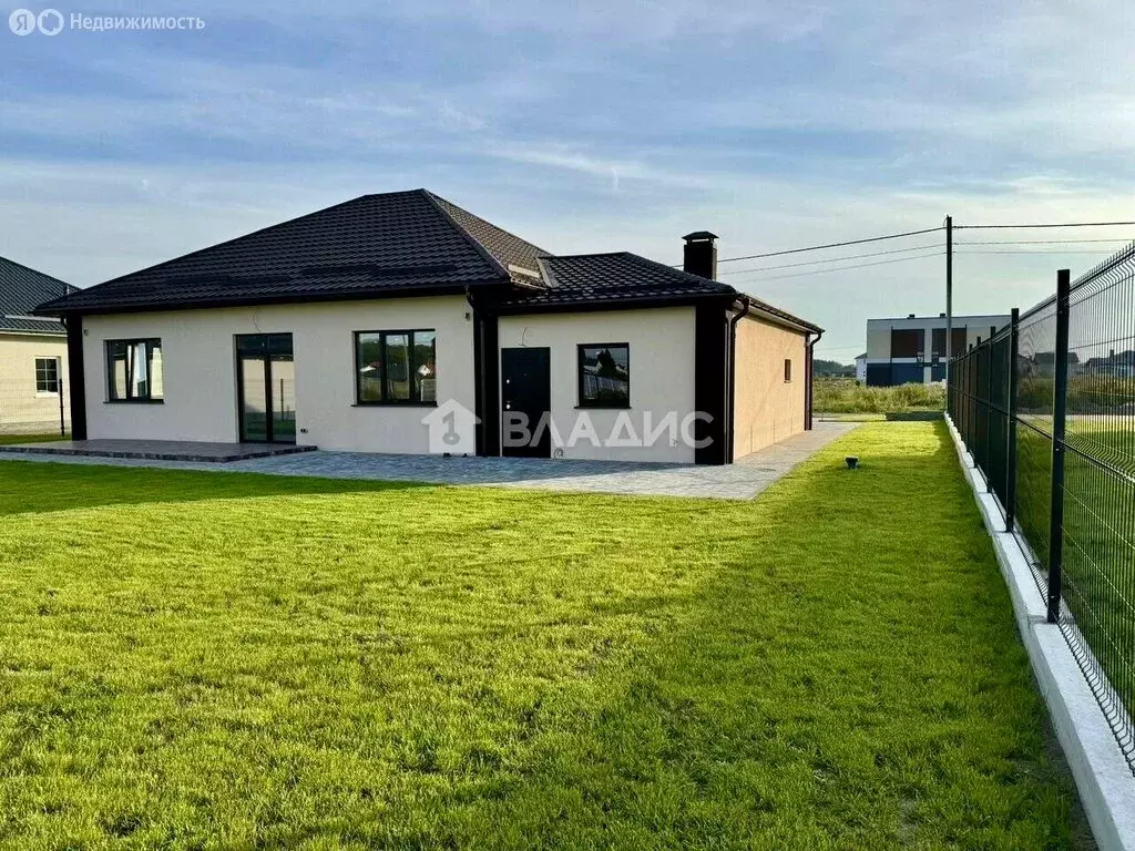 Дом в посёлок Холмогоровка, Алтайская улица, 2А (178 м) - Фото 1