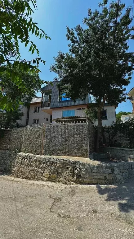 Дом в Крым, Алупка Ялта городской округ, ул. Нагорная, 60 (225 м) - Фото 1