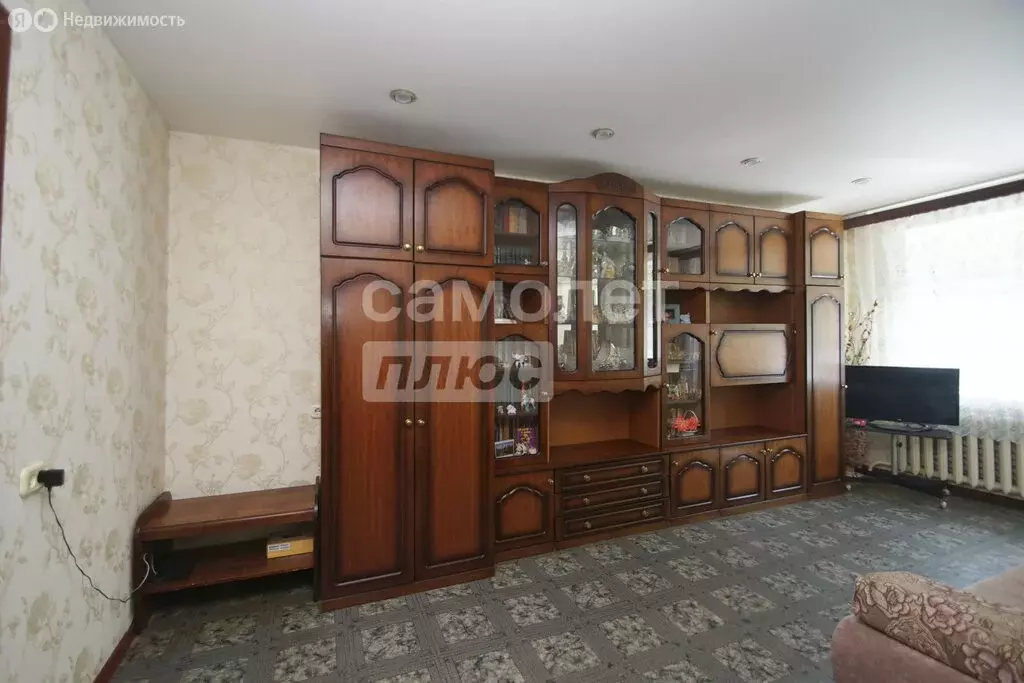 3-комнатная квартира: Омск, улица Сулеймана Стальского, 9 (63 м) - Фото 1