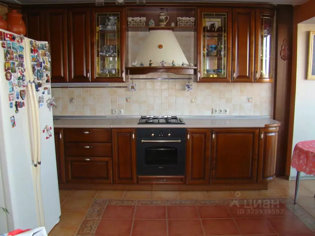 3-к кв. Омская область, Омск ул. Красный Путь, 18 (77.5 м) - Фото 2