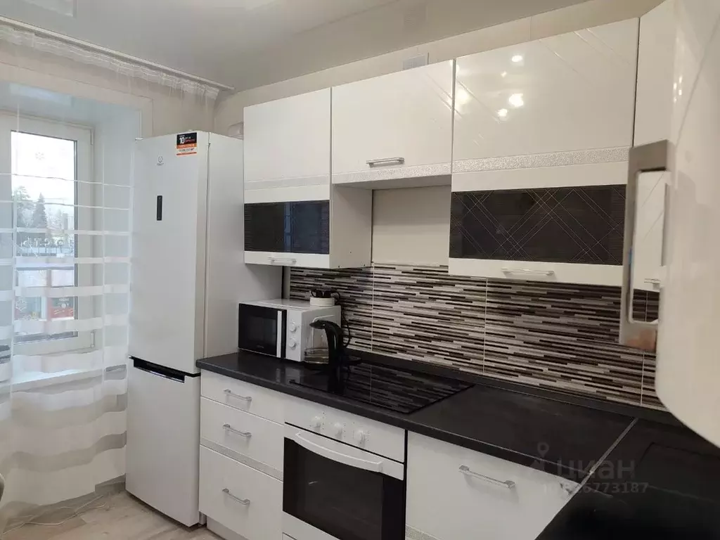 4-к кв. Иркутская область, Усть-Илимск ул. Мечтателей, 11 (75.6 м) - Фото 1