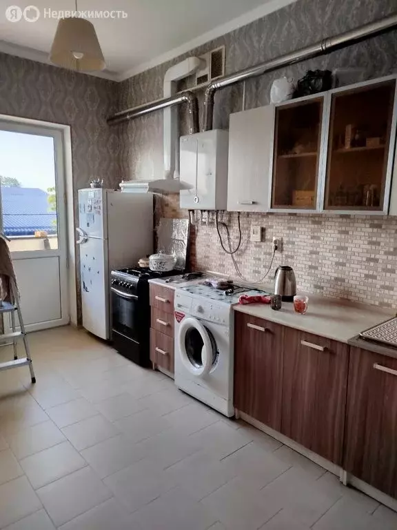 1-комнатная квартира: Абинск, Комсомольский проспект, 179 (37 м) - Фото 1
