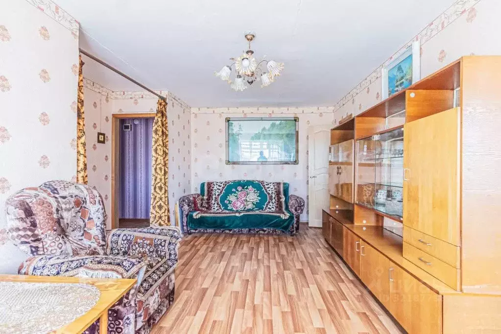 2-к кв. Сахалинская область, Холмск Советская ул., 101 (43.5 м) - Фото 1