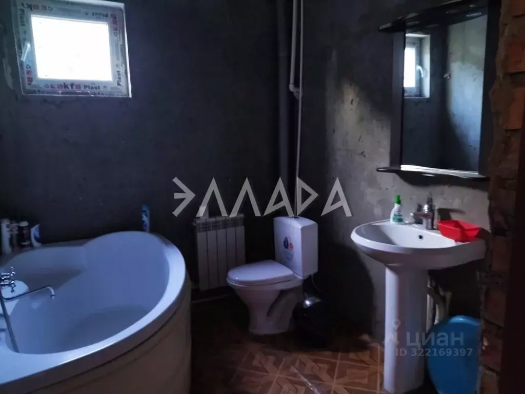 Дом в Ростовская область, Ростов-на-Дону 2-й Поклонный пер. (125 м) - Фото 1