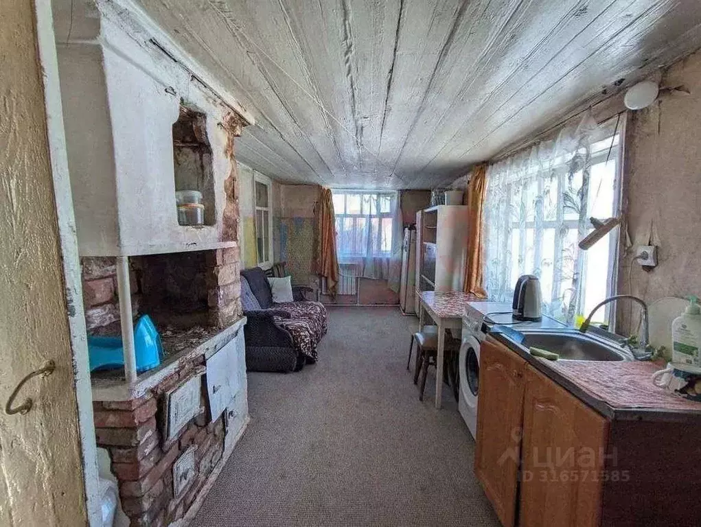 Дом в Волгоградская область, Среднеахтубинский район, Краснослободск ... - Фото 1