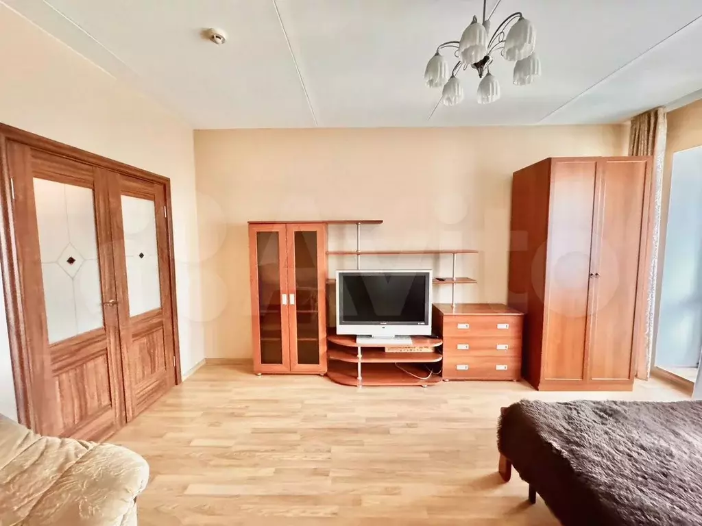 1-к. квартира, 50 м, 4/8 эт. - Фото 0