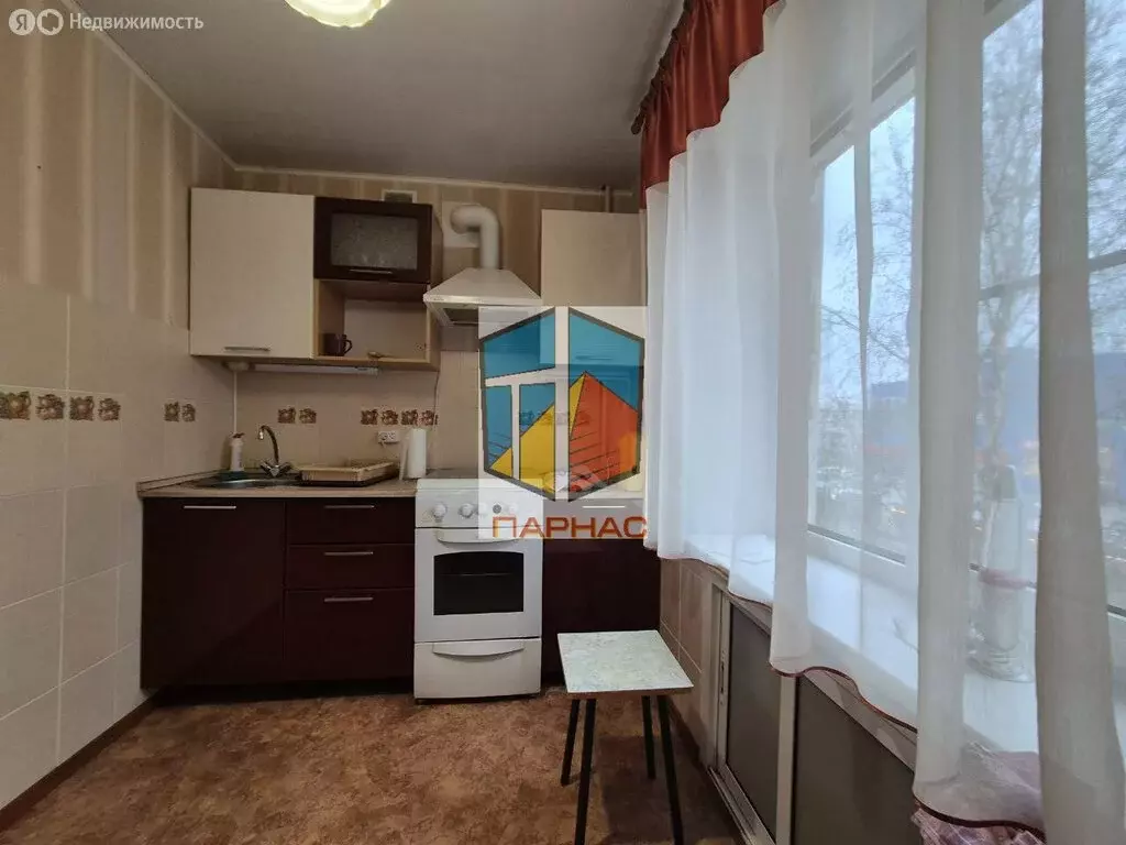 3-комнатная квартира: Краснотурьинск, улица Попова, 66 (59.8 м) - Фото 1