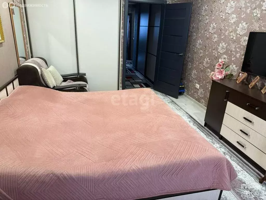 3-комнатная квартира: Ставрополь, улица Чехова, 67 (71.2 м) - Фото 1