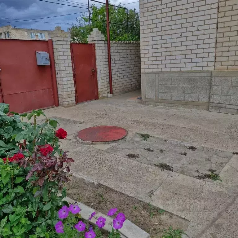 Дом в Волгоградская область, Дубовка Юбилейная ул., 108 (80 м) - Фото 1