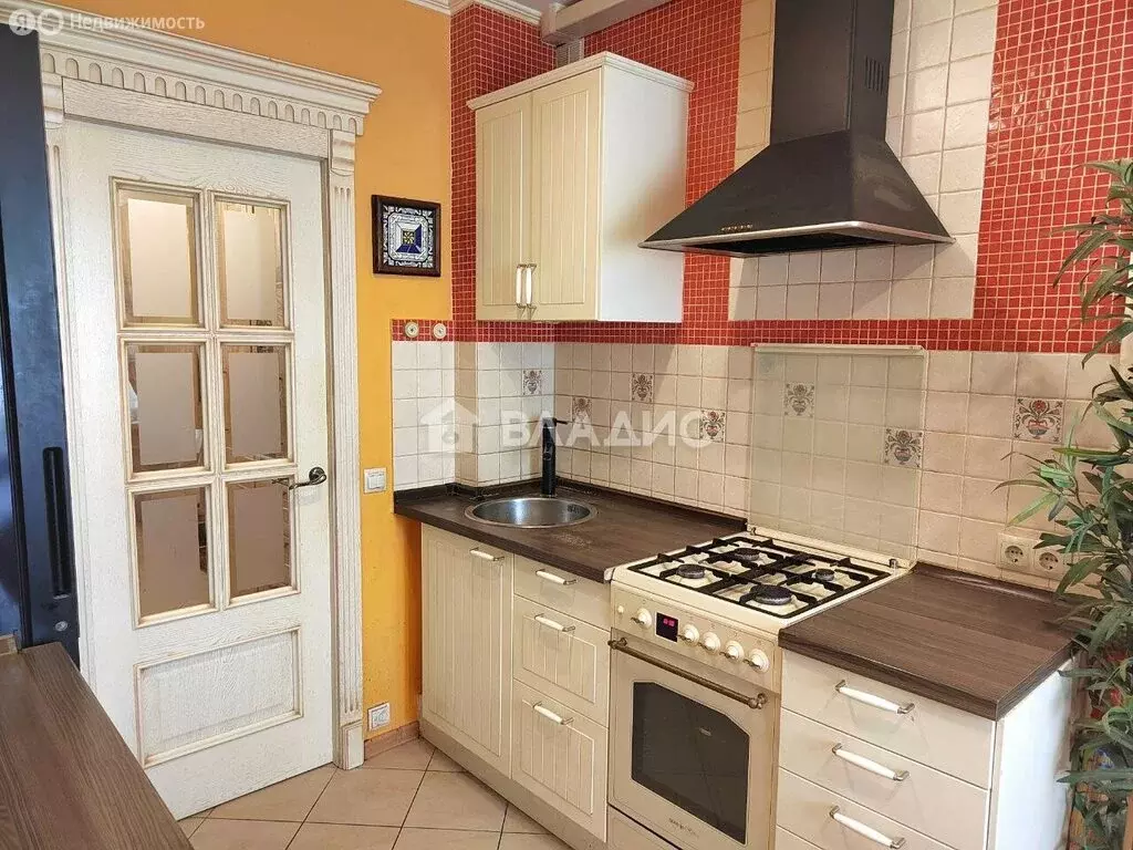 3-комнатная квартира: Апрелевка, улица Горького, 5 (60.3 м) - Фото 1