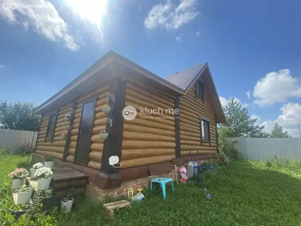 Дом в село Верхний Услон, Светлая улица, 10 (110 м) - Фото 1