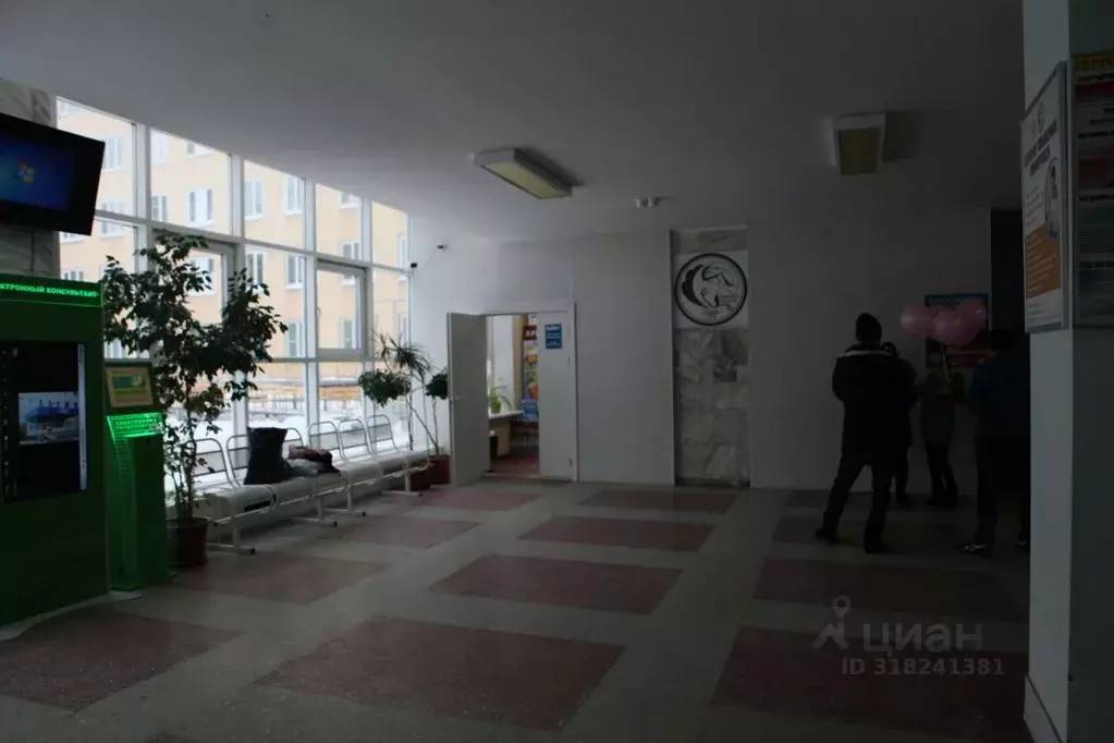 Помещение свободного назначения в Омская область, Омск ул. Перелета, 3 ... - Фото 0