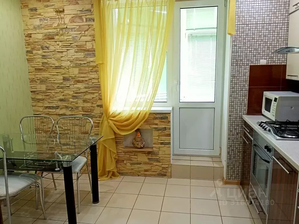 2-к кв. Крым, Джанкой ул. Ленина, 19 (60.0 м) - Фото 2