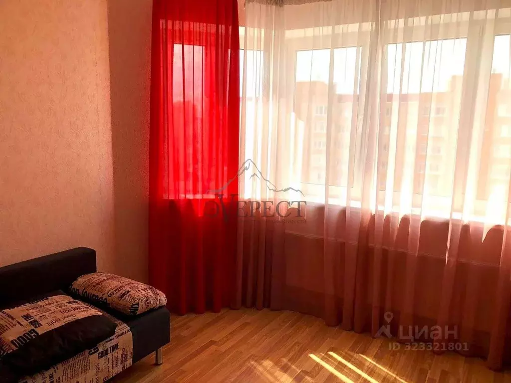 1-к кв. Белгородская область, Старый Оскол Степной мкр,  (44.2 м) - Фото 0