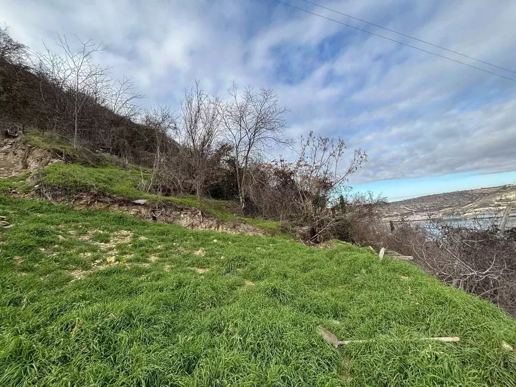 Участок в Севастополь ул. Яблочкова, 8 (7.0 сот.) - Фото 1