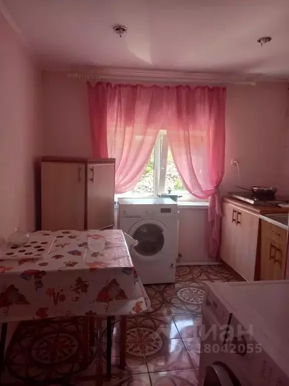 Комната Краснодарский край, Анапа Новороссийская ул., 85 - Фото 1