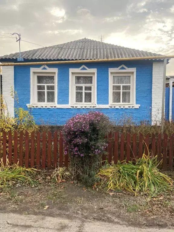 Дом в Белгородская область, Корочанский район, Проходенское с/пос, с. ... - Фото 0