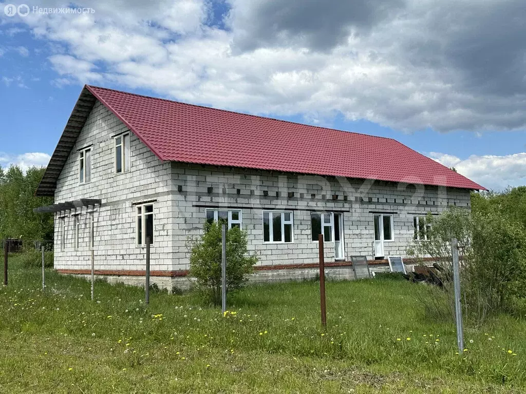 Дом в Совьяки, Полевая улица, 9 (243 м) - Фото 0
