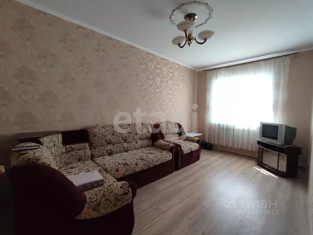 1-к кв. Брянская область, Дятьково 13-й мкр, 1 (38.5 м) - Фото 1