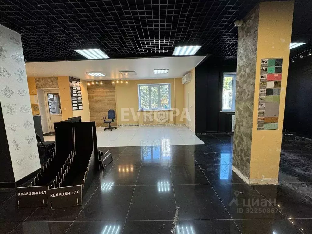 Торговая площадь в Ульяновская область, Ульяновск ул. Островского, 58 ... - Фото 0