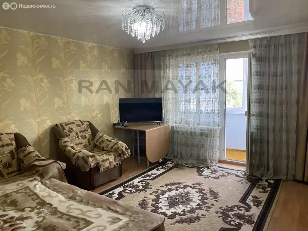 3-комнатная квартира: посёлок Тульский, улица Танюкова, 2А (53 м) - Фото 1