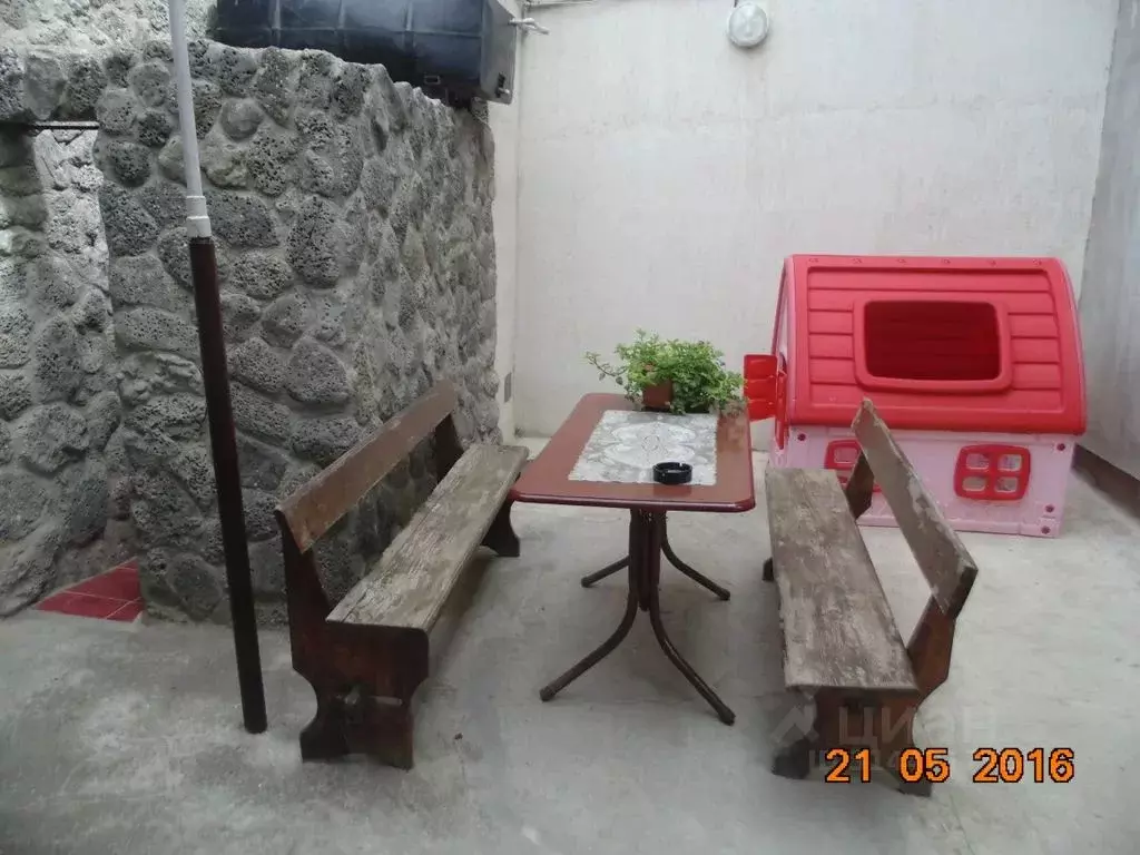 Комната Крым, Евпатория ул. Военная, 9 - Фото 2