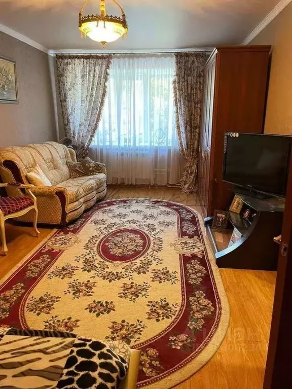 1-к кв. Белгородская область, Старый Оскол Южный мкр, 5 (45.0 м) - Фото 0