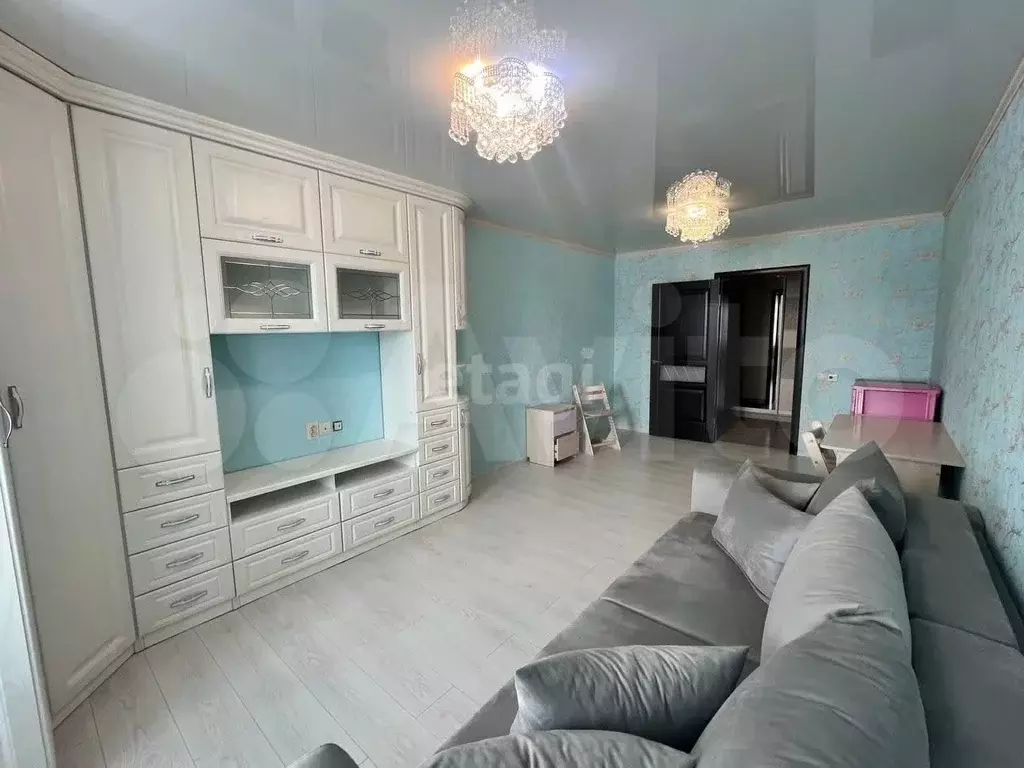 2-к. квартира, 72 м, 4/9 эт. - Фото 0