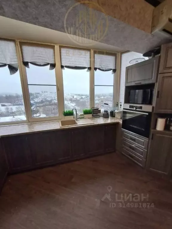 2-к кв. Ставропольский край, Пятигорск ул. Людкевича, 9к3 (70.1 м) - Фото 0