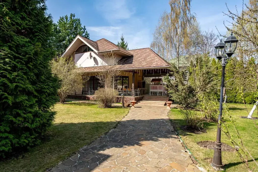 Коттедж в Московская область, Одинцовский городской округ, д. ... - Фото 1