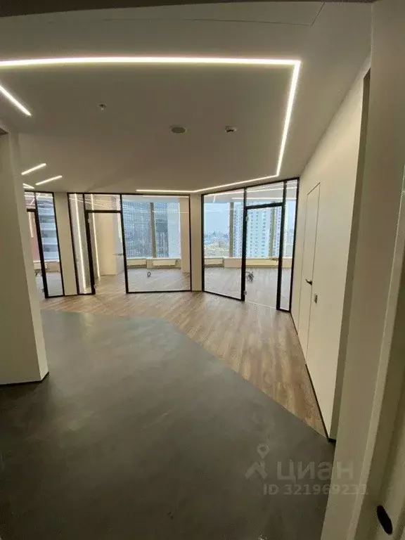 Офис в Свердловская область, Екатеринбург ул. Бориса Ельцина, 6 (92 м) - Фото 1