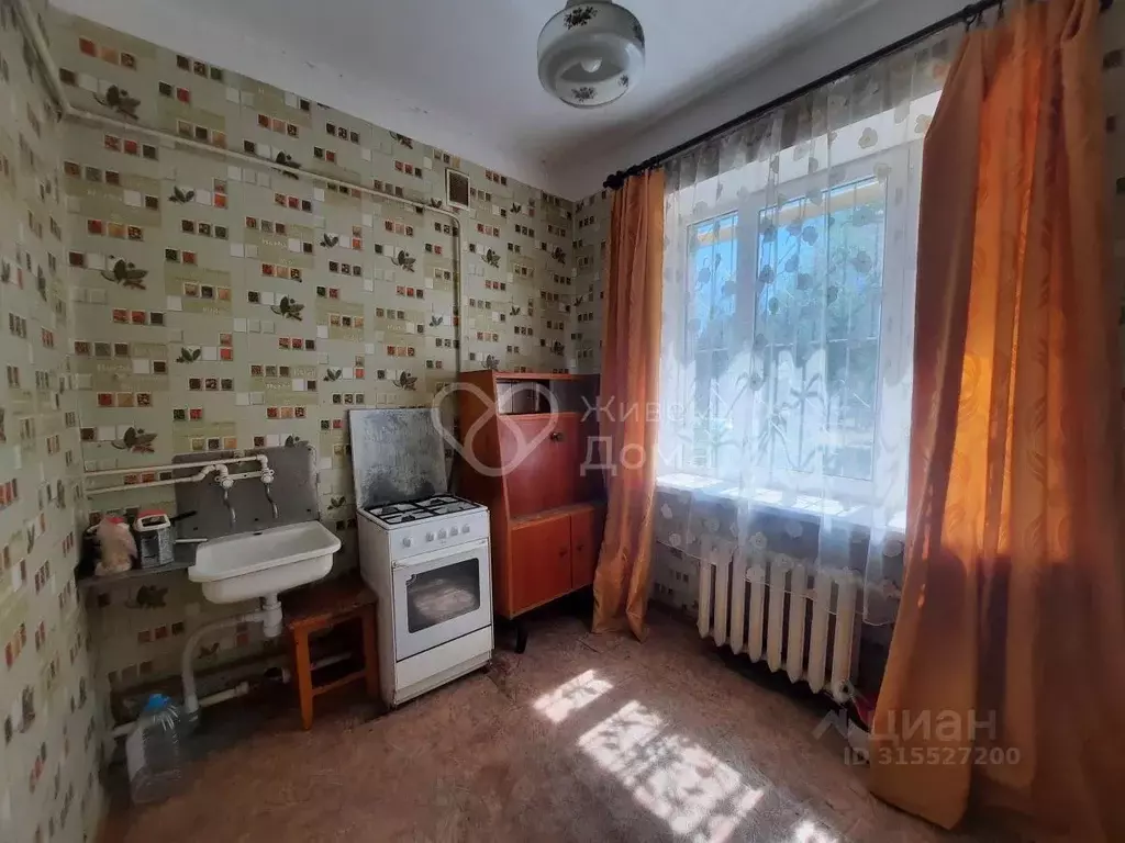2-к кв. Волгоградская область, Волгоград ул. Петра Гончарова, 8 (69.2 ... - Фото 0