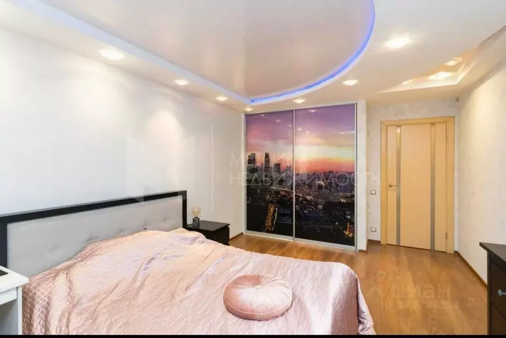 2-к кв. Тюменская область, Тюмень ул. Пермякова, 84к2 (69.0 м) - Фото 1