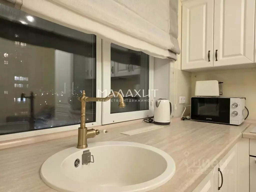 2-к кв. Самарская область, Самара Ново-Садовая ул., 106М (70.4 м) - Фото 1