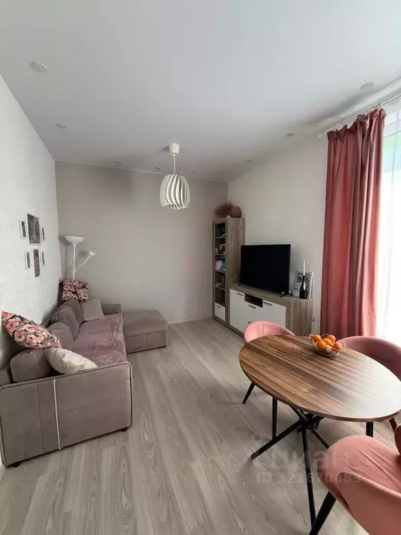 1-к кв. Тюменская область, Тюмень проезд Тихий, 6 (49.0 м) - Фото 1