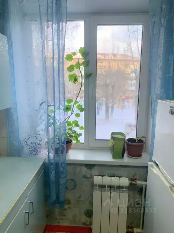 3-к кв. Омская область, Омск Заозерный мкр, просп. Менделеева, 23 ... - Фото 1