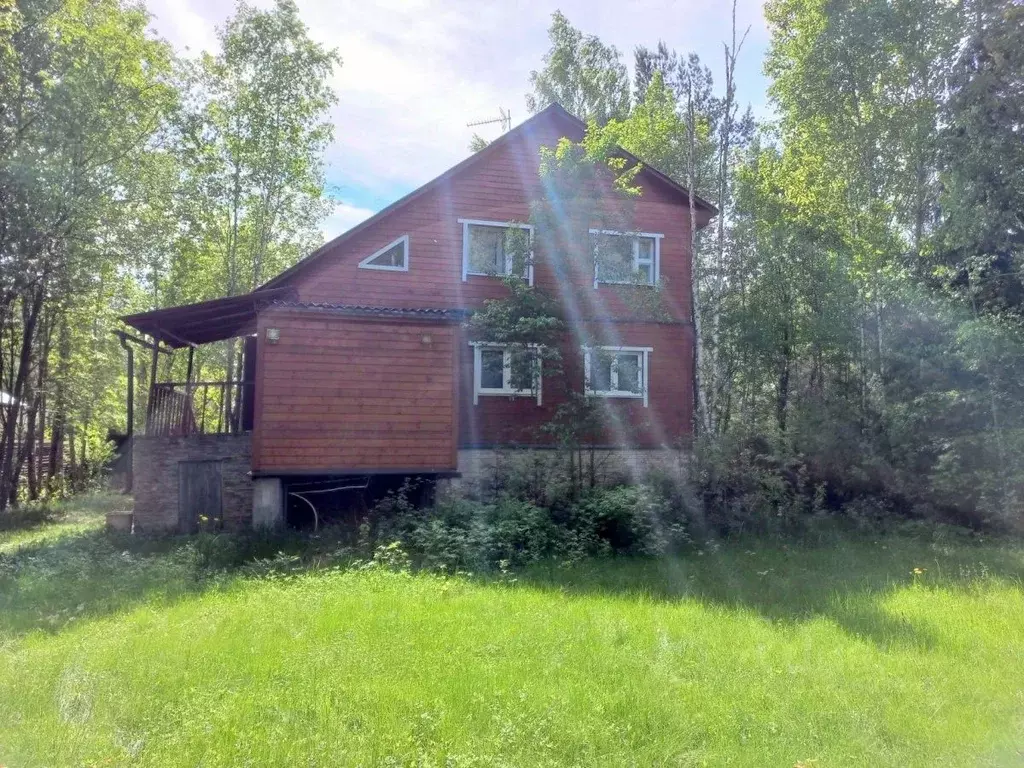 Дом в Ленинградская область, Выборгский район, Рощинское городское ... - Фото 0