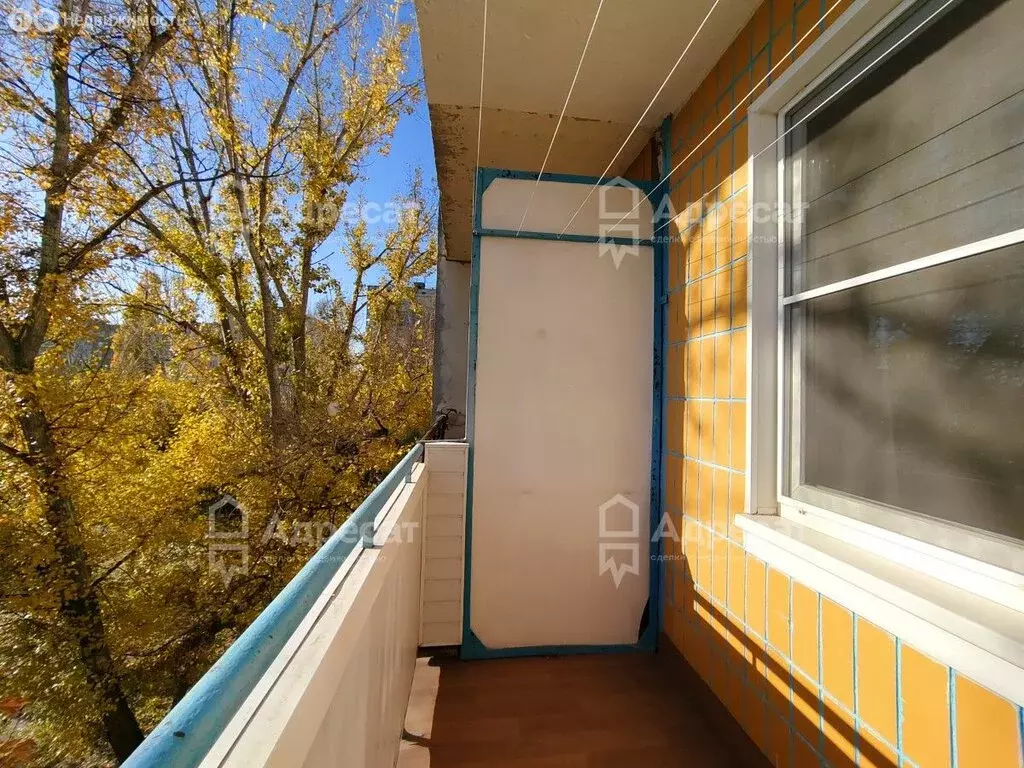 3-комнатная квартира: Волгоград, улица Кропоткина, 11 (64.9 м) - Фото 1