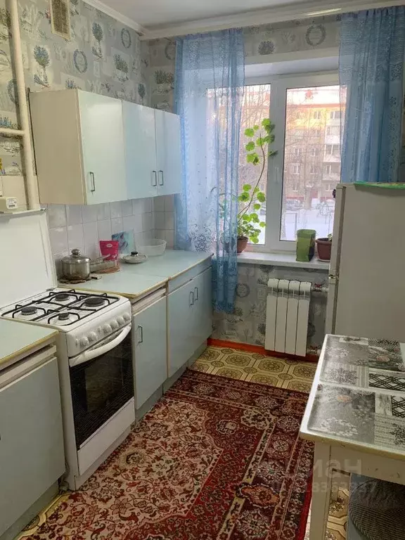 3-к кв. Омская область, Омск Заозерный мкр, просп. Менделеева, 23 ... - Фото 0
