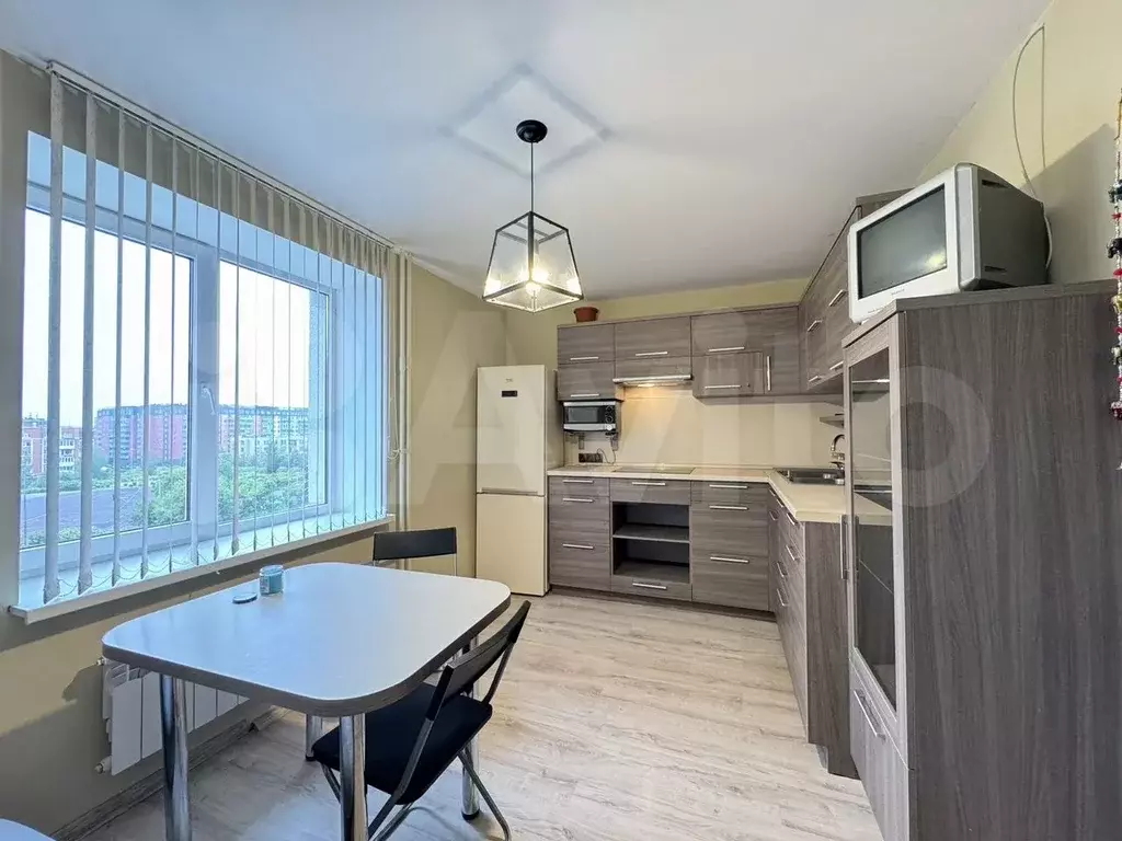 2-к. квартира, 73 м, 5/9 эт. - Фото 1