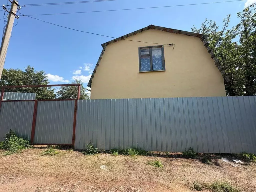 Дом в Оренбургская область, Сакмарский район, Татаро-Каргалинский ... - Фото 0