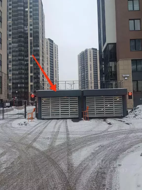 Гараж в Санкт-Петербург ул. Верхне-Каменская, 11к1 (13 м) - Фото 1