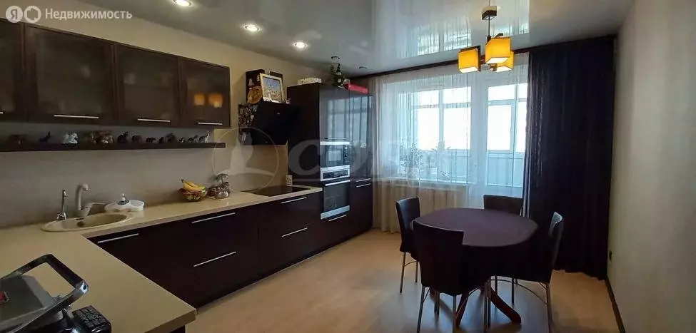 3-комнатная квартира: Тюмень, Широтная улица, 192к2 (89.9 м) - Фото 1