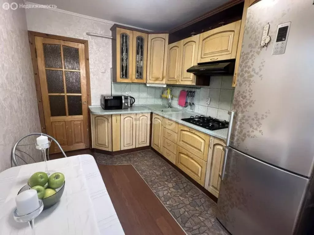 3-комнатная квартира: Подольск, микрорайон Климовск, улица Дмитрия ... - Фото 0
