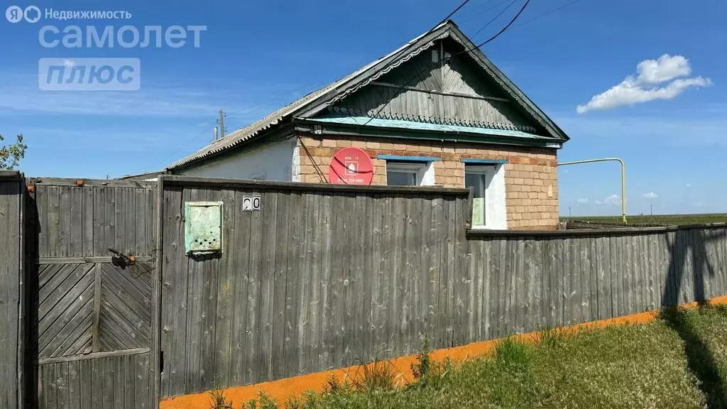 Дом в село Первомайское, улица Ленина (77 м) - Фото 0