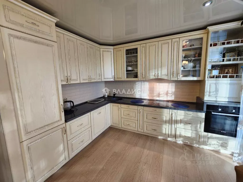 2-к кв. Коми, Сыктывкар ул. Куратова, 76 (77.0 м) - Фото 1