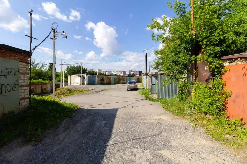 Гараж в Тюменская область, Тюмень Октябрьская ул., 37 (17 м) - Фото 0