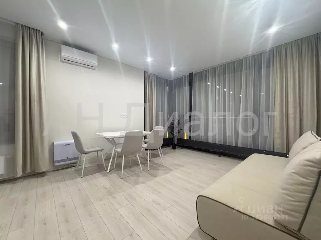 2-к кв. Свердловская область, Екатеринбург ул. Нагорная, 16 (70.0 м) - Фото 1